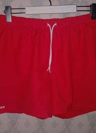 Мужские спортивные шорты красные с сеткой olaian