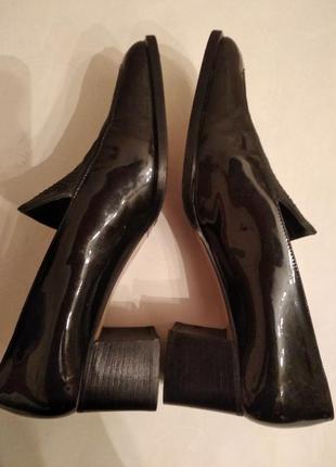 Туфлі лакові з замшевими вставками від brunella італія7 фото