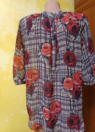 Невесомая блуза туника в розы3 фото
