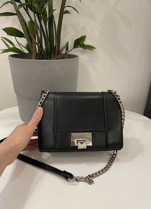 Черная сумка кросс боди stradivarius