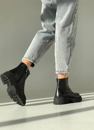 Демисезонные женские кожаные черные ботинки без шнурков, натуральная кожа3 фото