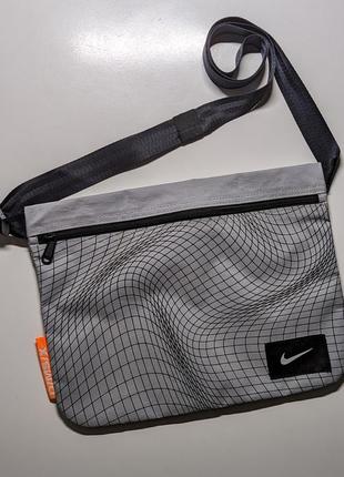 Сумка nike через плечо