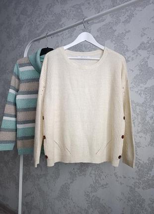 Светр в'язаний шерсть.