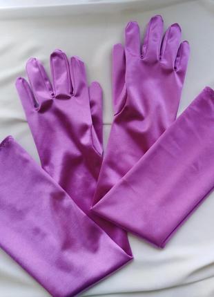 Сиреневые атласные длинные перчатки3 фото