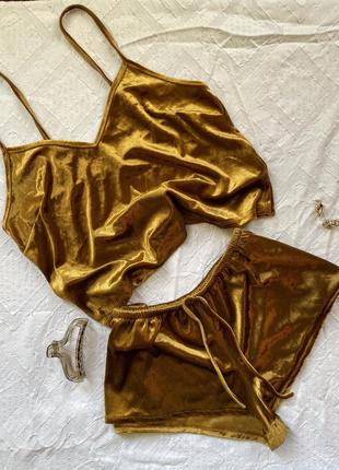 Велюрова піжама