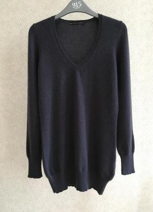 Кашеміровий светр з v-подібним вирізом