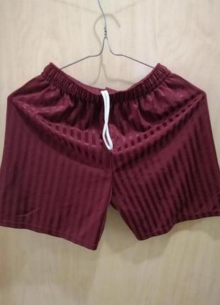 Спортивні труси на підлітка.