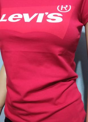 Якісна жіноча футболка принт бавовна червоний 40-445 фото