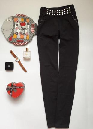 Серые эффектные стильные удобные трикотажные брюки с карманами эре