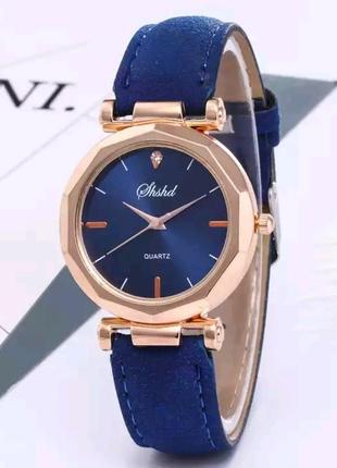 Женские наручные часы