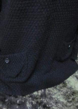 Модный свитер-туника с накладными карманами3 фото