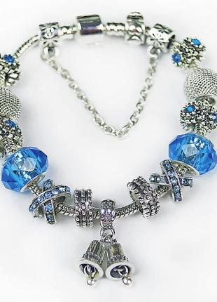 Браслет з блакитними шармами