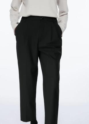 Базові чорні брюки із защіпами zara