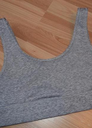 Крутий спортивний топ cotton on body р. м