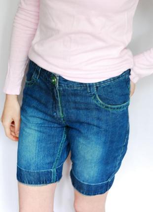 Классные джинсовые шорты с карманами и подворотом2 фото