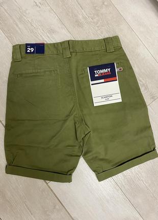 Tommy jeans мужские зеленые шорты tjm essential chino9 фото