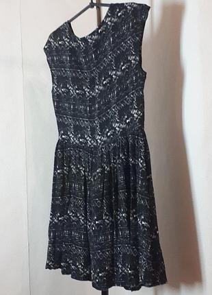 Плаття чорне плессированное