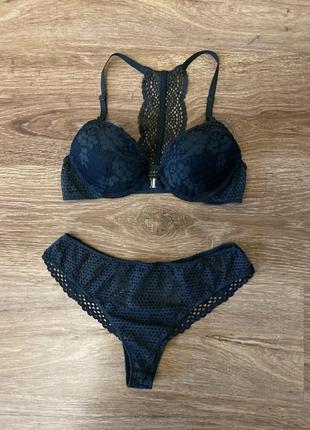 Шикарний, базовий, ажурний, комплект, нижньоі білизни, кольору шампань, від бренду: h&m 👌