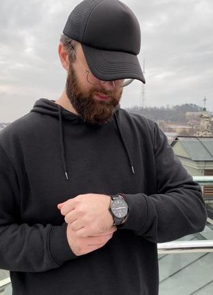 Стильний чоловічий годинник