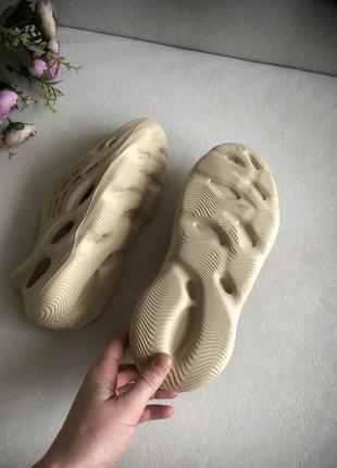 Тапки в стиле adidas yeezy foam runner8 фото