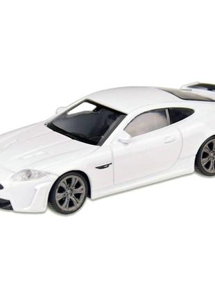 Машина металева jaguar xkr-s "welly" 44045cw масштаб 1:43