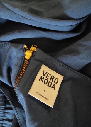 Блуза синего цвета от бренда vero moda6 фото