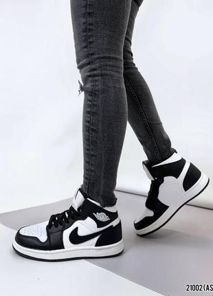 🔥кроси високі чорно-білі шкіряні з логотипами.