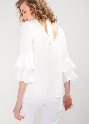 Снизила цену красивенная блуза с рюшами от river island 6- размер