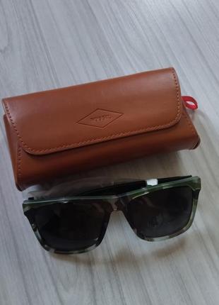 Новые очки палароиды fossil акция супер цена