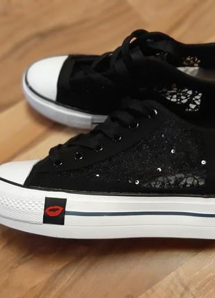 Кроссовки женские летние