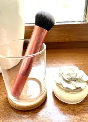 Пензель-експерт для макіяжу real techniques expert face brush3 фото