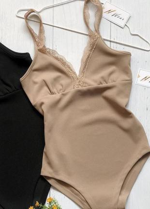 Стильний зручний простий модний трендовий базовий повсякденний боді бодік жіночий для жінок бежевий