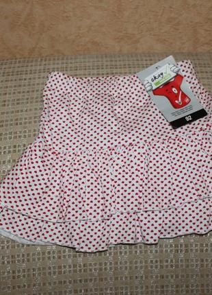 Новая трикотажная юбка в сердечки девочке 2 лет от okay, германия1 фото