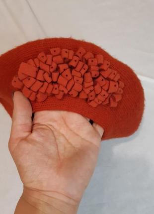 Берет жіночий