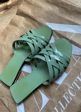 Шльопанці від zara