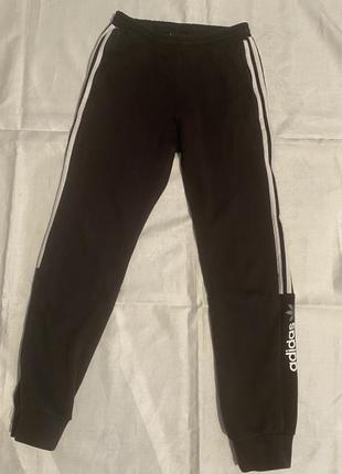 Спортивні штани adidas zx
