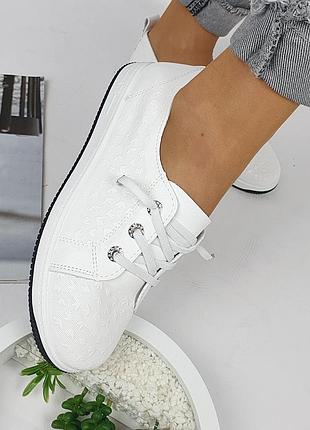 Макасини-жіночі