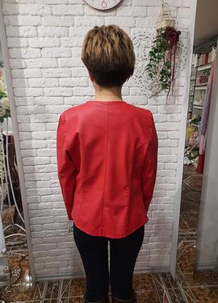 Красный пиджак из экокожи италия2 фото