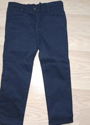 Тёплые,классические брюки.