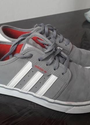 Кросівки adidas