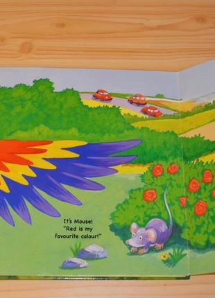 Colours, детская книга на английском6 фото