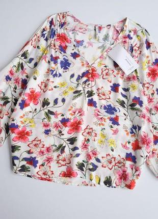 Блуза в квітковий принт оверсайз