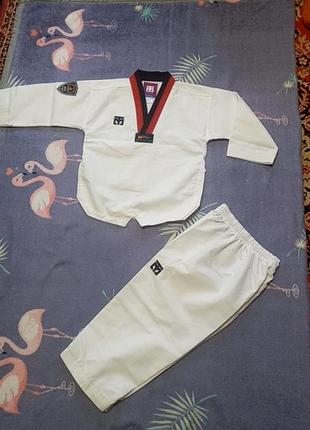 Кимоно для тхеквандо. возраст 6/7/8 лет.