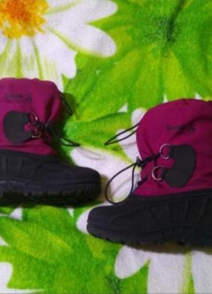 Зимові термо чобітки,дутики kamik розмір 28.сапоги,ботінки