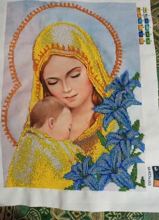 Икона вышита бисером
