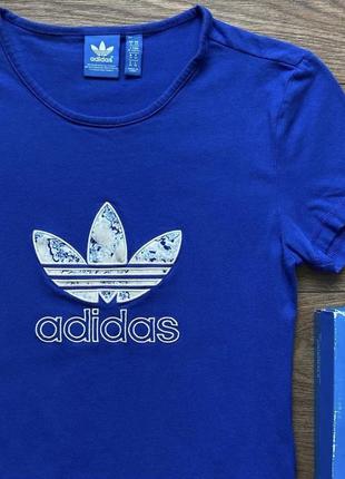 Футболка adidas originals graphic mavi fiyati