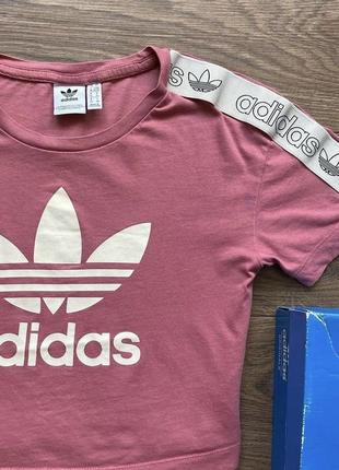 Футболка adidas Sock originals