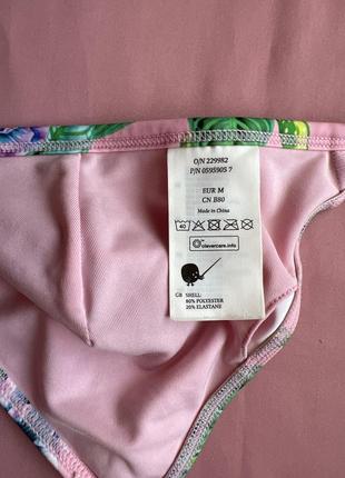 Рожевий з зеленими квітами верх бюст від купальника з тоненьким паралоном4 фото