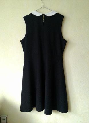 Черное фактурное платье размер 18-20 uk4 фото