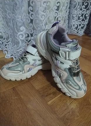 Кроссовки для девочки